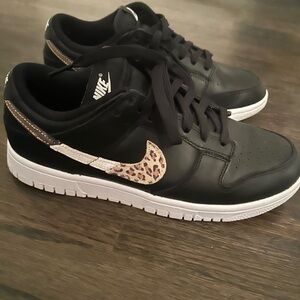 Women’s Nike air dunks